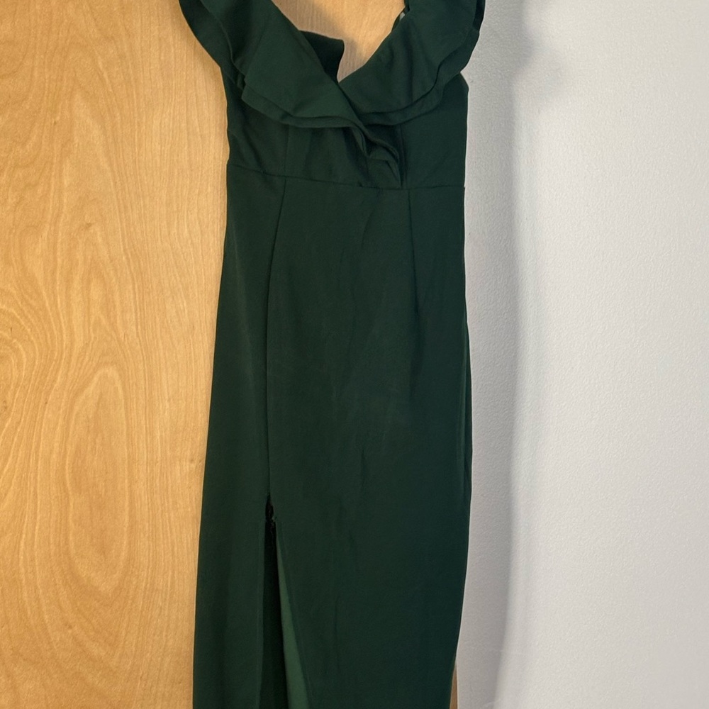 Green, off-shoulder Midi Dress